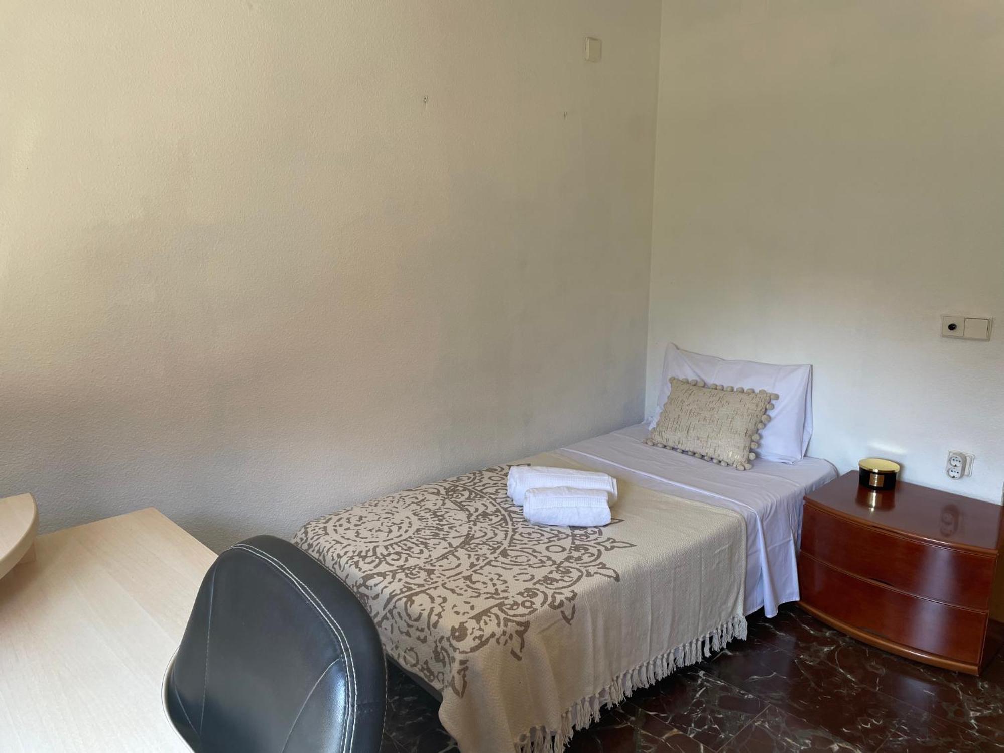 Appartamento Habitacion Cerca Del Centro De Valenza Esterno foto