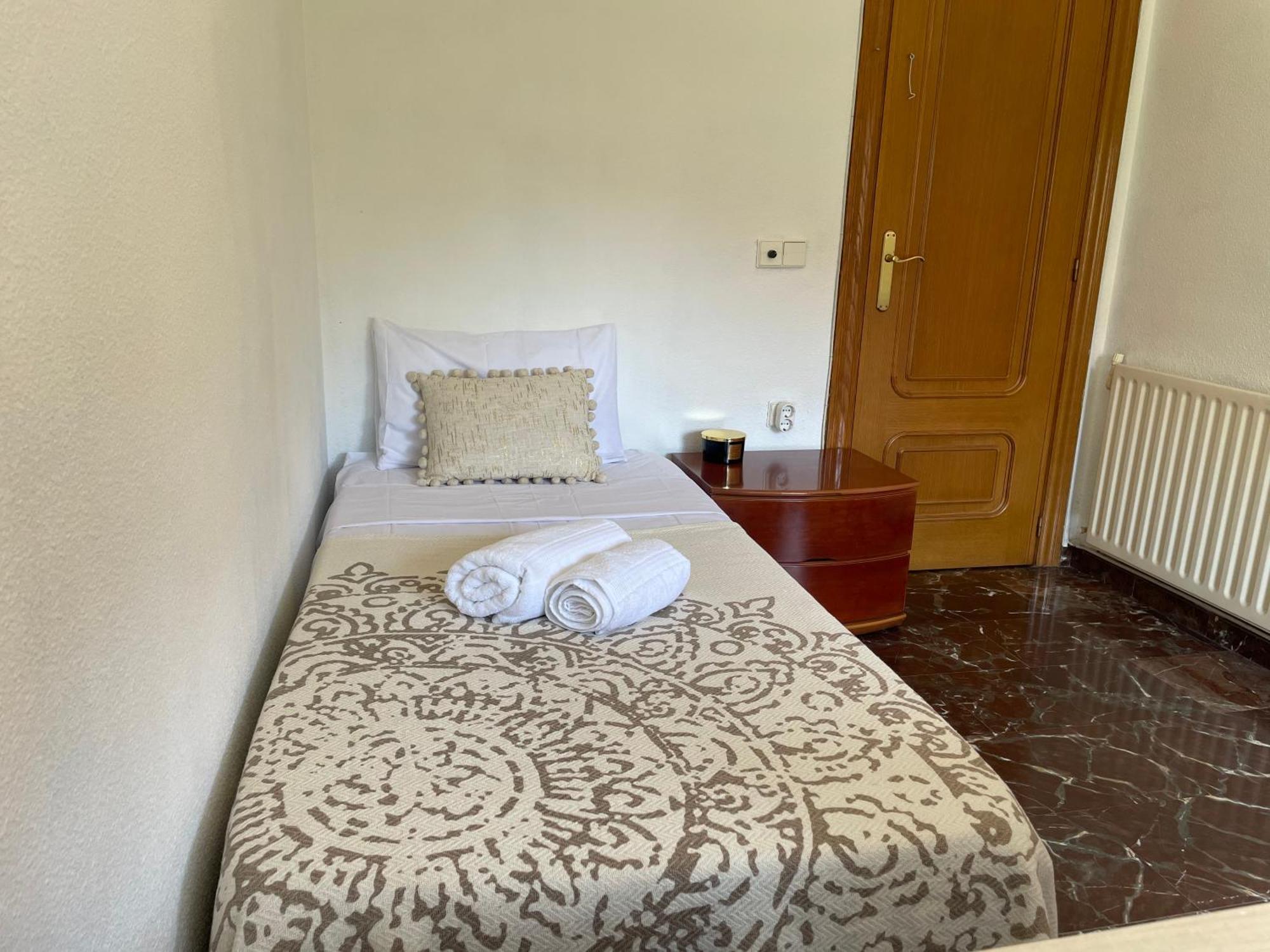 Appartamento Habitacion Cerca Del Centro De Valenza Esterno foto